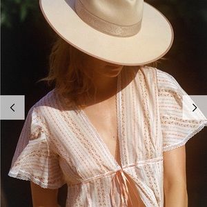 NWT lack of colour hat